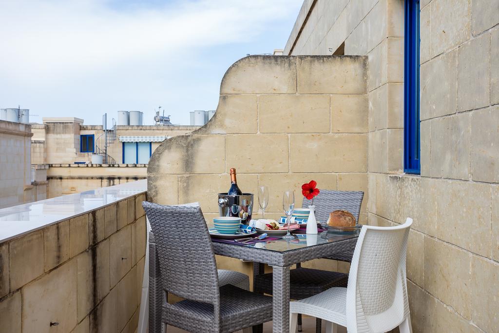 Seaview Luxury Penthouse With Shared Swimming Pool Appartement Għajnsielem Buitenkant foto